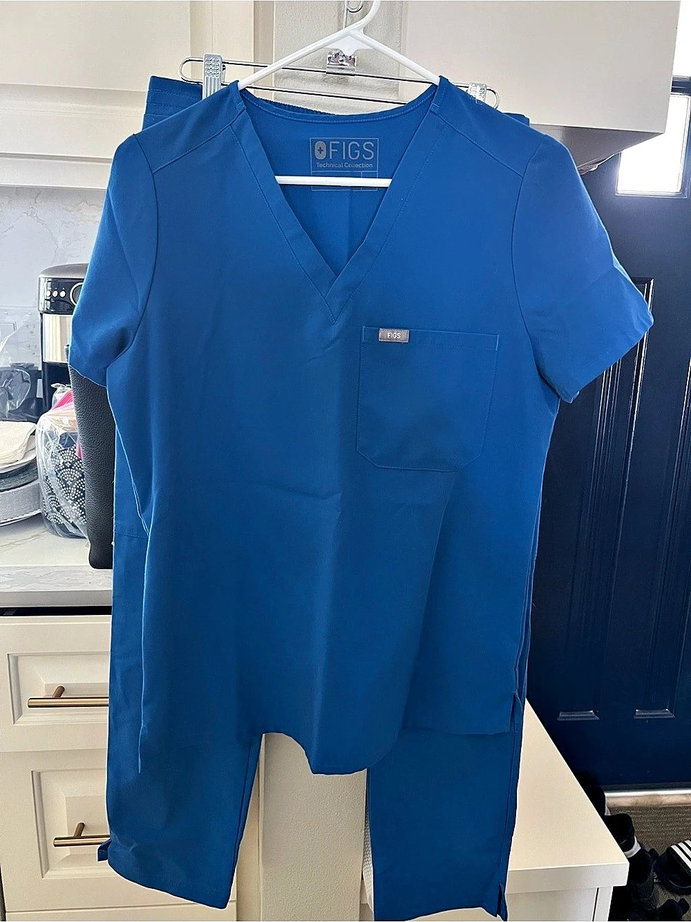FIGS Technical Collection scrub top Royal Blue Size Small Like New